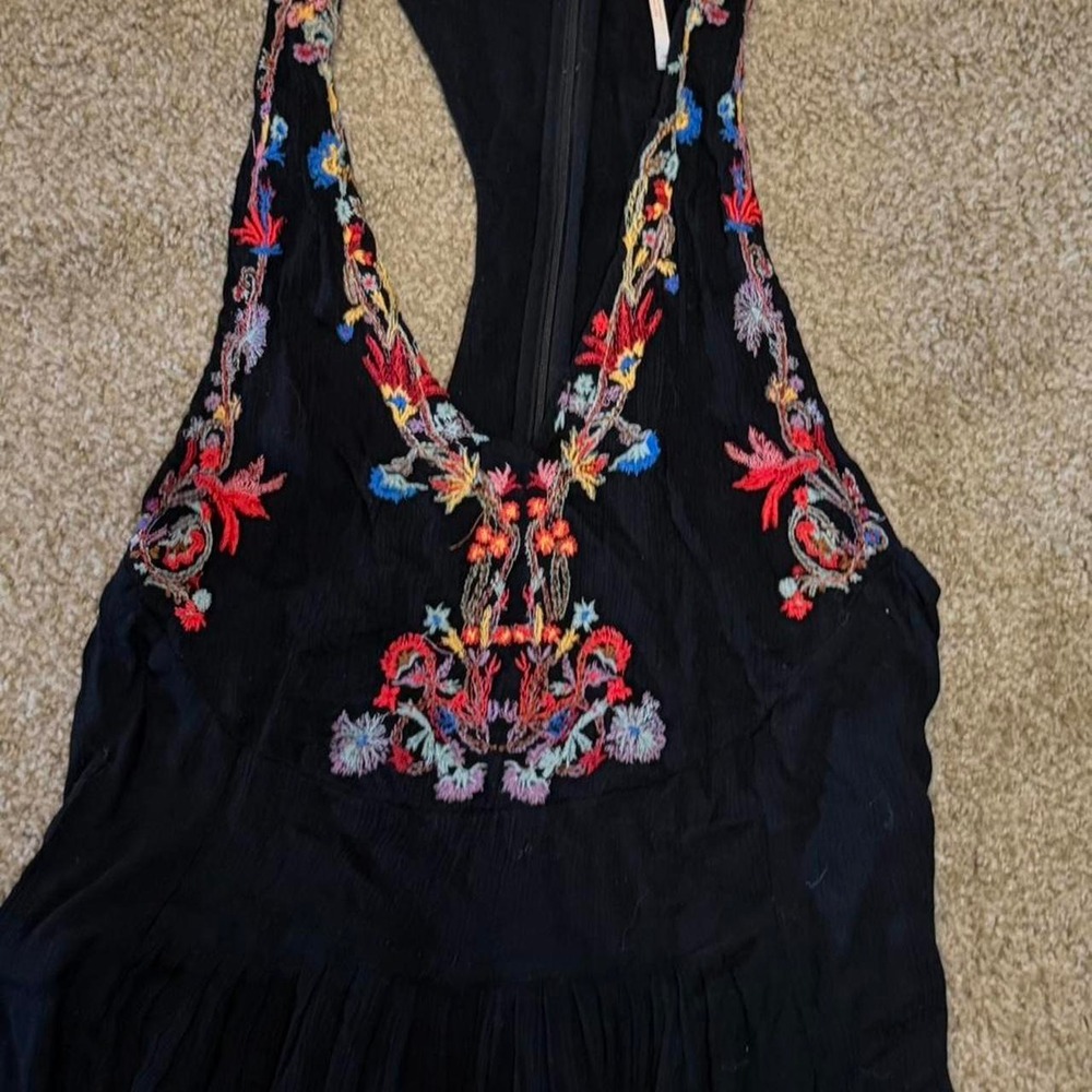 Urban Outfitters Black Jumpsuit with Floral Embroidery and Zipper Back Small